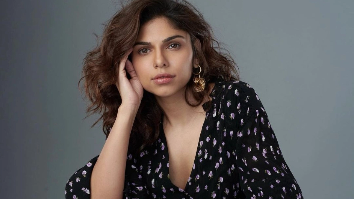 sharmin-segal-calls-audience-king-after-receiving-severe-backlash-for-heeramandi-performance-says-allows-me-to-be-okay